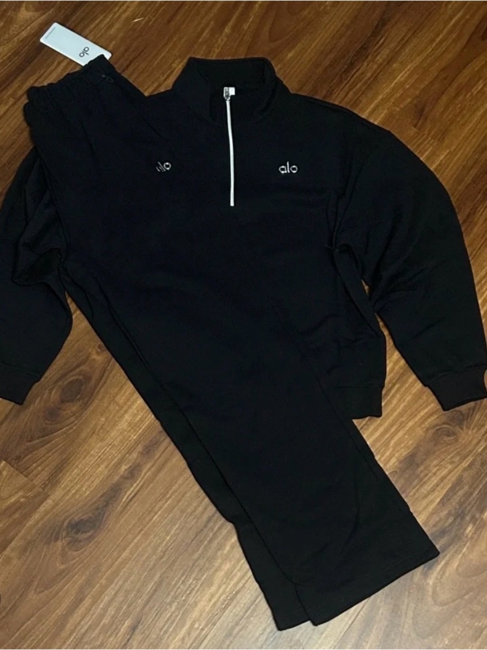 ALO Yoga Men’s Black Half-Zip Sweatshirt & Joggers Set with White Zip